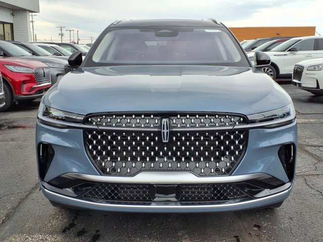 Vehicle image 2 of 26