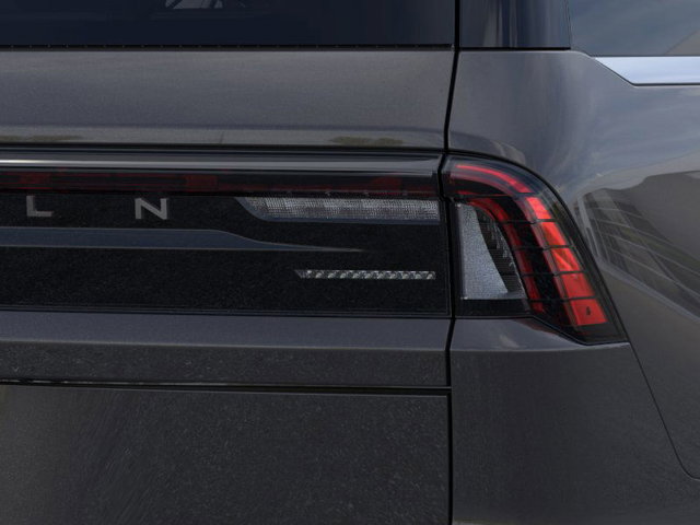 2025 Lincoln Navigator Black Label Image 10 of 23