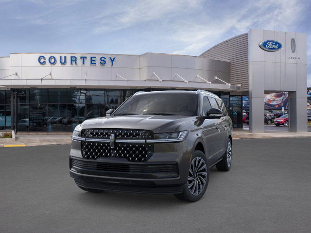 2025 Lincoln Navigator Black Label Image 2 of 23