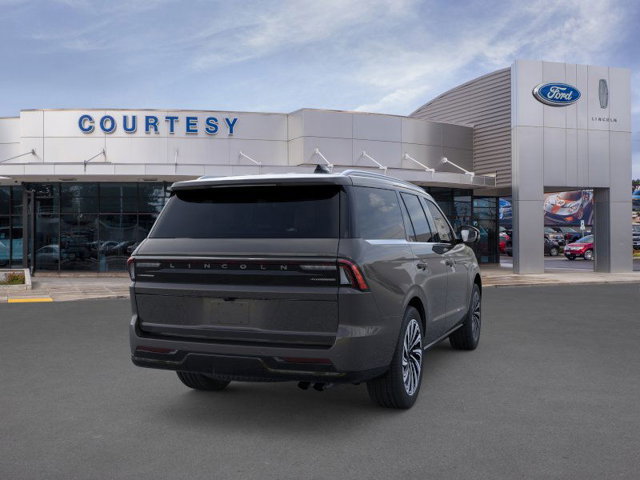 2025 Lincoln Navigator Black Label Image 5 of 23