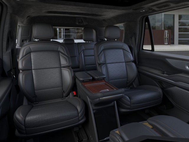 2025 Lincoln Navigator Black Label Image 13 of 23