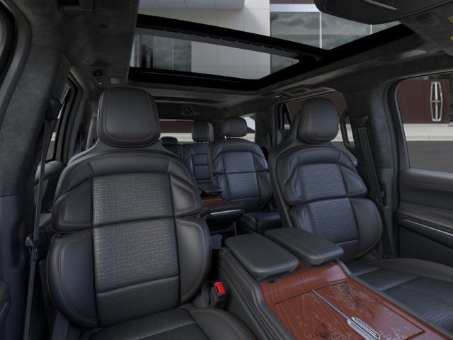 2025 Lincoln Navigator Black Label Image 12 of 23