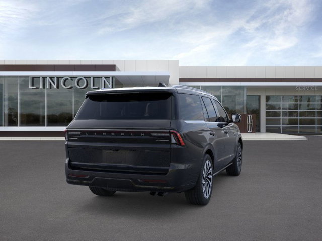 2025 Lincoln Navigator Black Label Image 5 of 23
