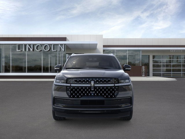2025 Lincoln Navigator Black Label Image 3 of 23