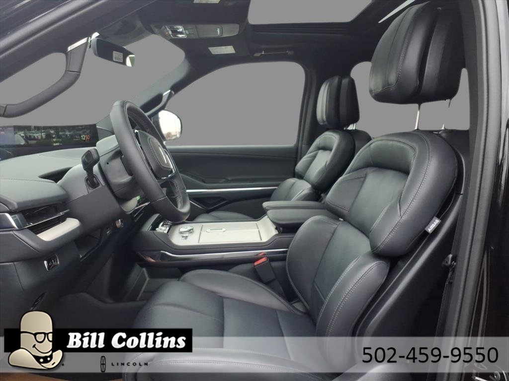 2025 Lincoln Navigator Reserve Image 12 of 25