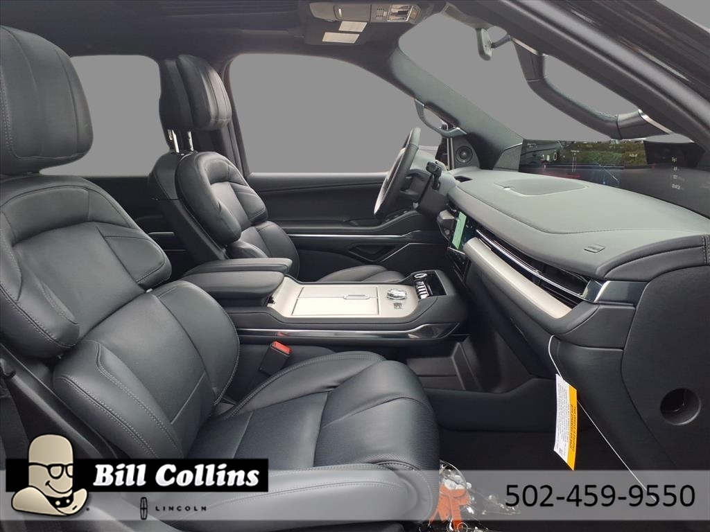 2025 Lincoln Navigator Reserve Image 13 of 25