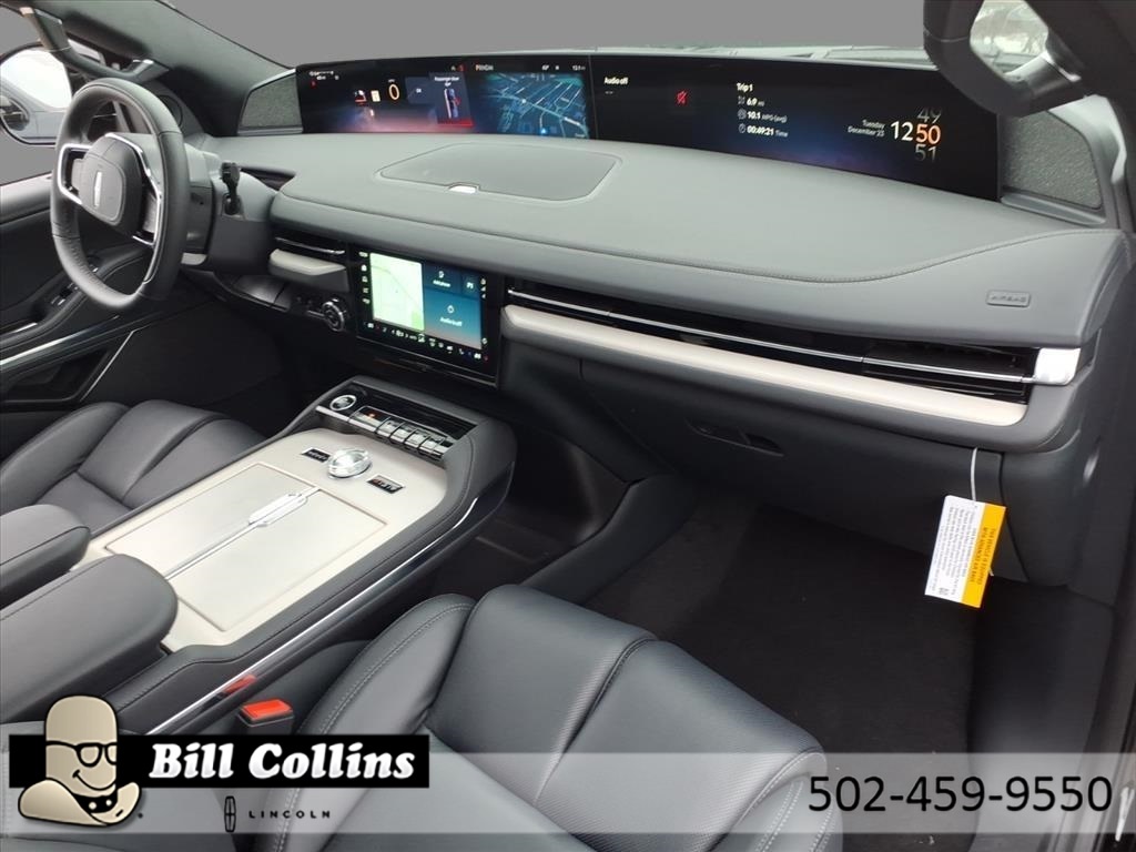 2025 Lincoln Navigator Reserve Image 16 of 25