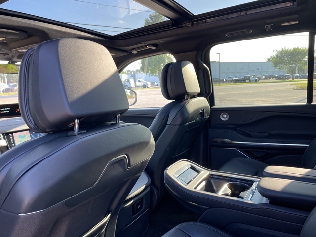 2025 Lincoln Navigator Reserve Image 39 of 54
