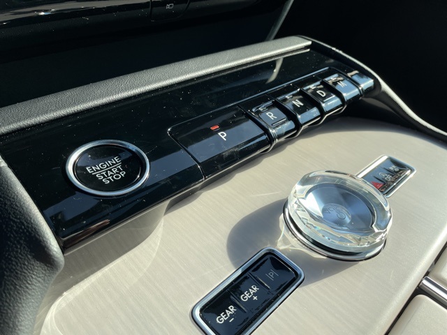 2025 Lincoln Navigator Reserve Image 34 of 54