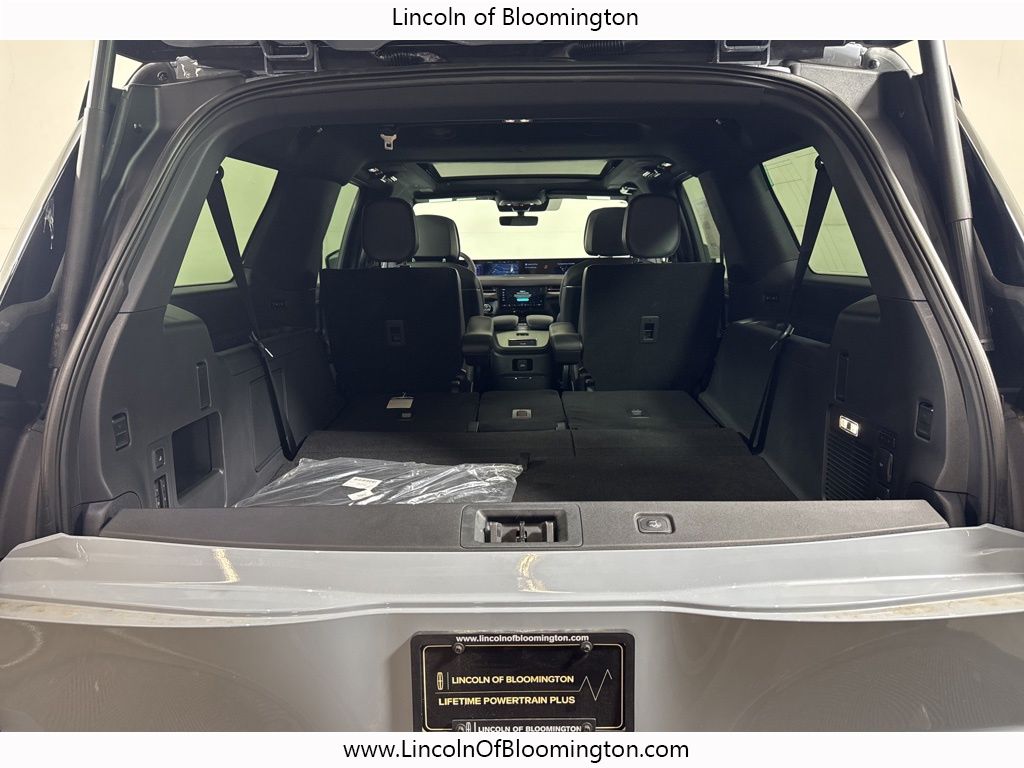 2025 Lincoln Navigator L Reserve Image 72 of 73