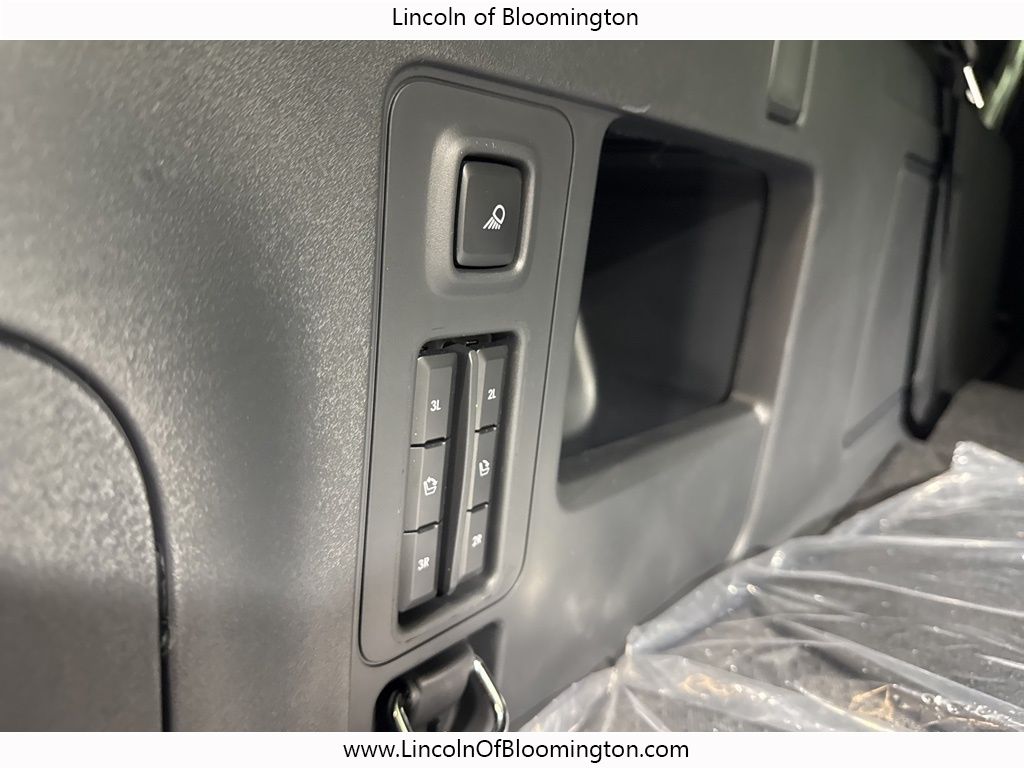 2025 Lincoln Navigator L Reserve Image 28 of 73