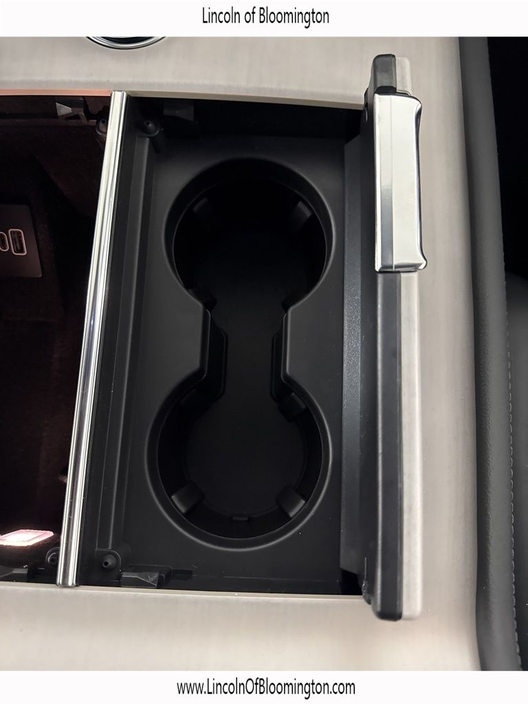 2025 Lincoln Navigator L Reserve Image 49 of 73