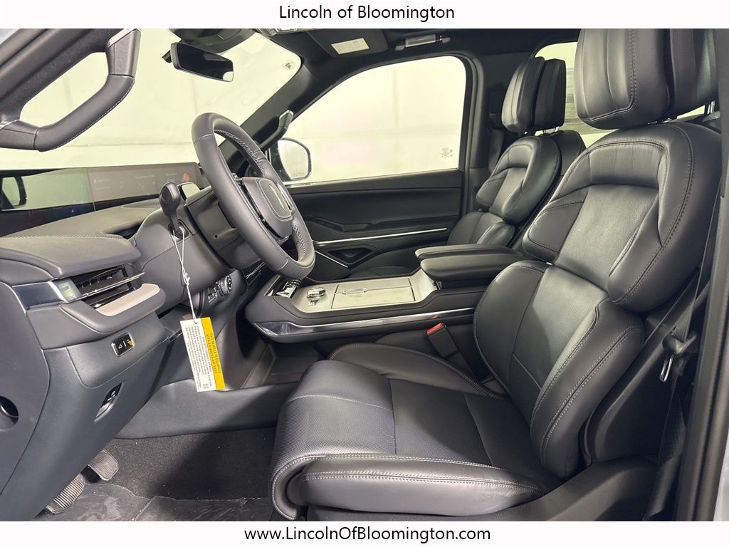 2025 Lincoln Navigator L Reserve Image 17 of 73