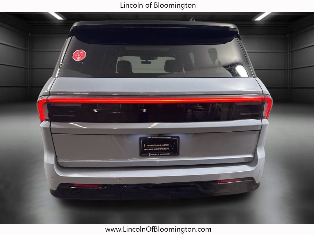 2025 Lincoln Navigator L Reserve Image 9 of 73