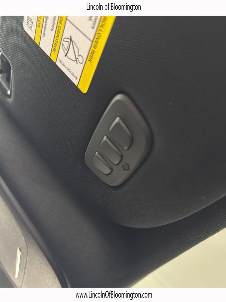 2025 Lincoln Navigator L Reserve Image 38 of 73