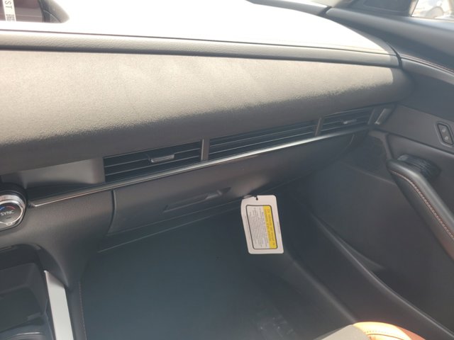 2025 Mazda CX-30 2.5 Carbon Turbo Image 27 of 39