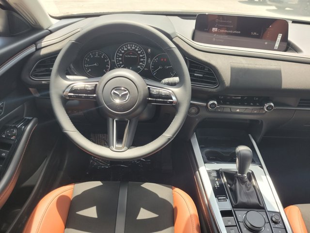 2025 Mazda CX-30 2.5 Carbon Turbo Image 12 of 39