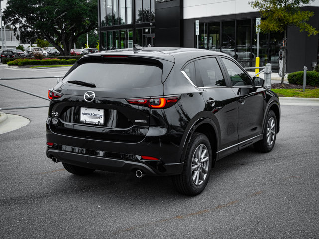 2025 Mazda CX-5 2.5 S Preferred Package Image 6 of 33