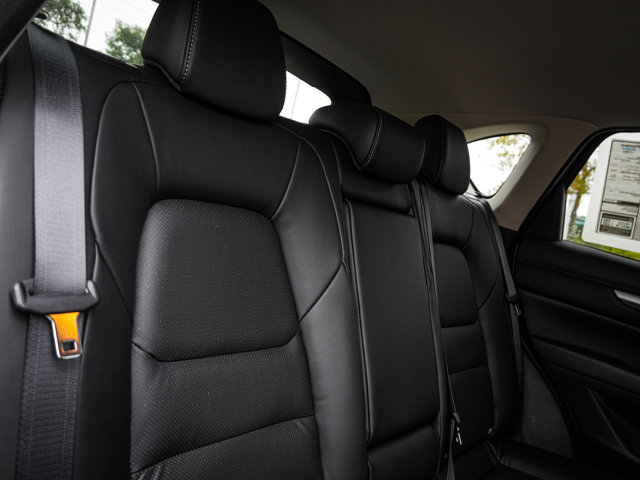 2025 Mazda CX-5 2.5 S Preferred Package Image 16 of 33