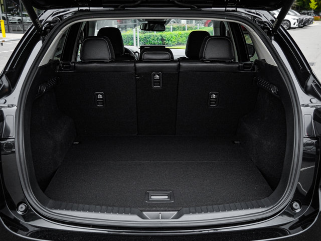 2025 Mazda CX-5 2.5 S Preferred Package Image 12 of 33