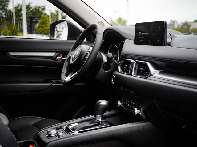 2025 Mazda CX-5 2.5 S Preferred Package Image 18 of 33