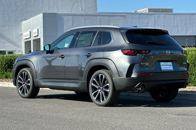 2025 Mazda CX-50 2.5 S Premium Plus Package Image 8 of 34