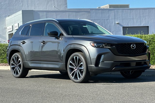 2025 Mazda CX-50 2.5 S Premium Plus Package Image 4 of 34