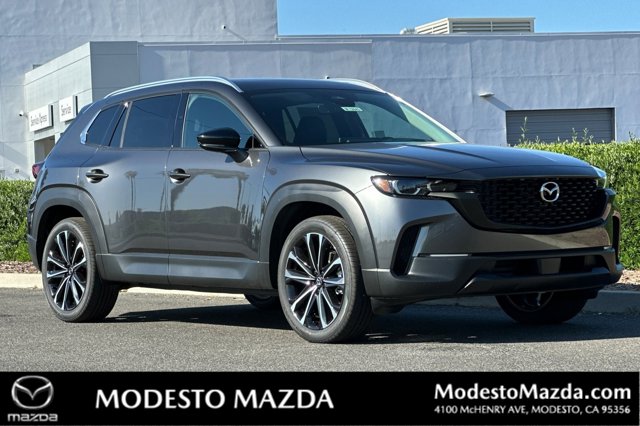 2025 Mazda CX-50 2.5 S Premium Plus Package Image 3 of 34