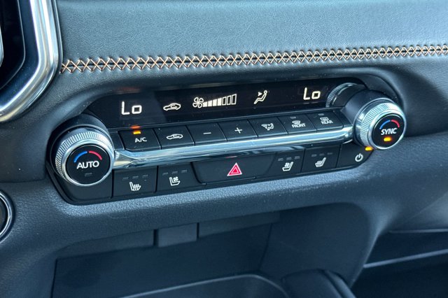 2025 Mazda CX-50 2.5 S Premium Plus Package Image 23 of 34