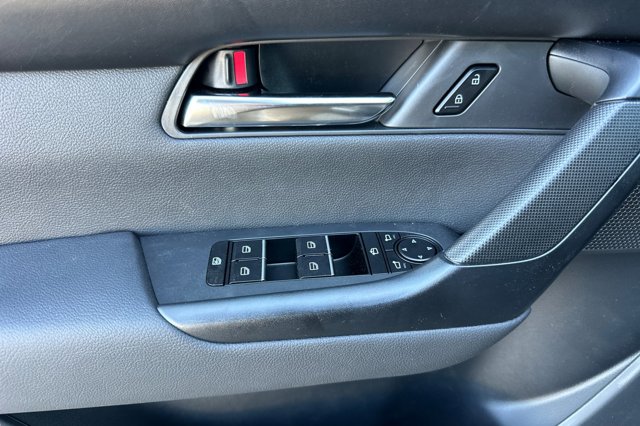 2025 Mazda CX-50 2.5 S Premium Plus Package Image 11 of 34