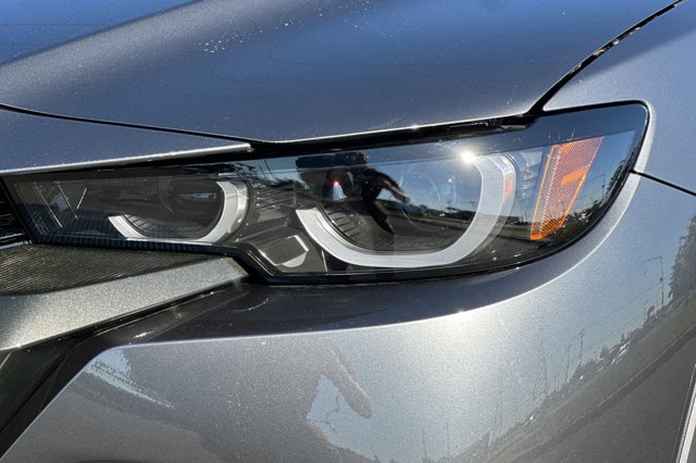 2025 Mazda CX-50 2.5 S Premium Plus Package Image 31 of 34