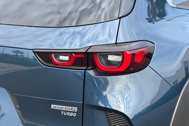 Vehicle image 26 of 36