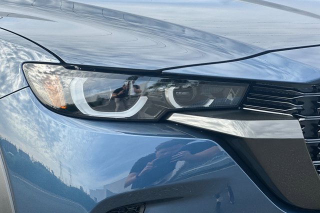 Vehicle image 29 of 36