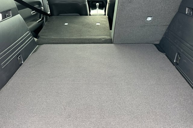 Vehicle image 10 of 36