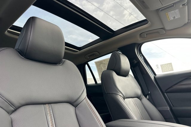 Vehicle image 11 of 36