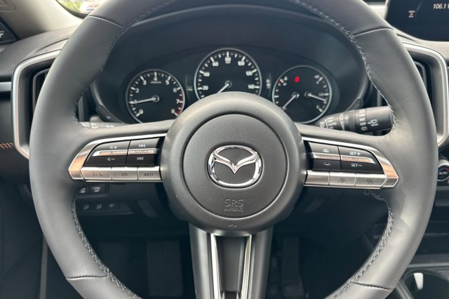 Vehicle image 17 of 36