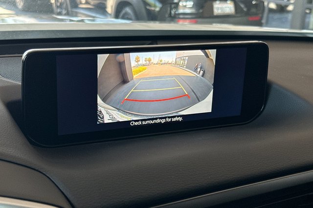 Vehicle image 20 of 35