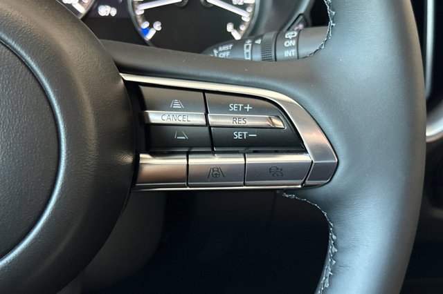 Vehicle image 24 of 35