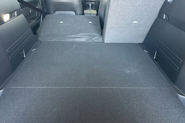 Vehicle image 11 of 35