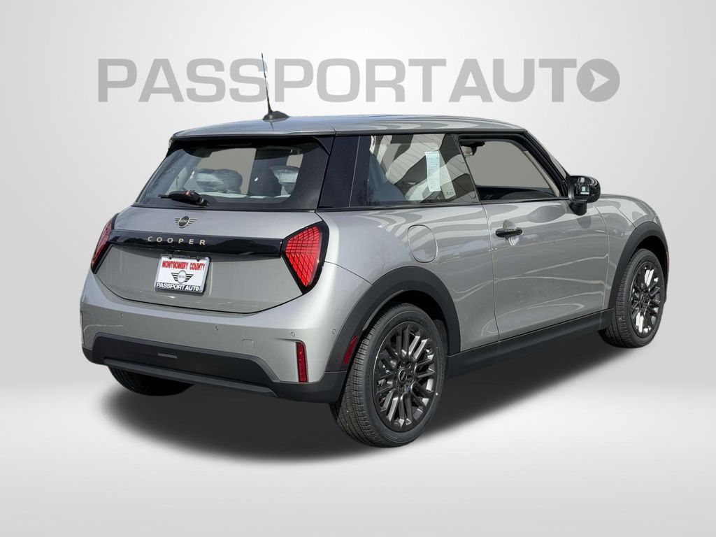 Vehicle image 5 of 30