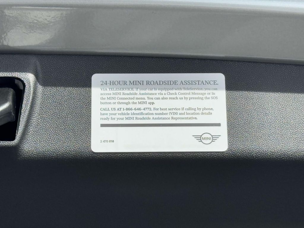 Vehicle image 21 of 30