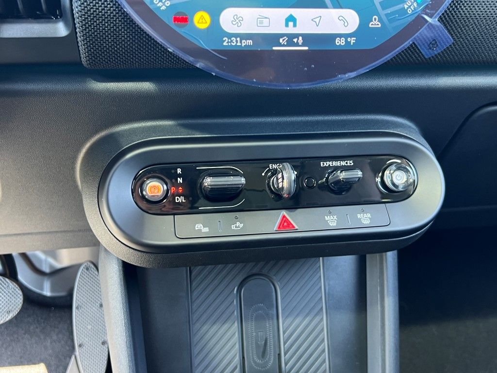 Vehicle image 15 of 20