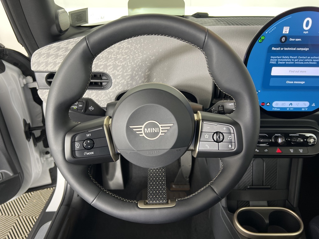 Vehicle image 25 of 27