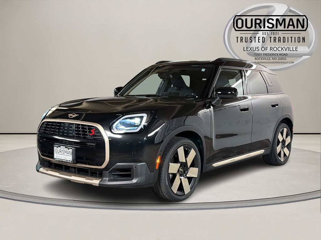 2025 MINI Countryman S Image 1 of 35