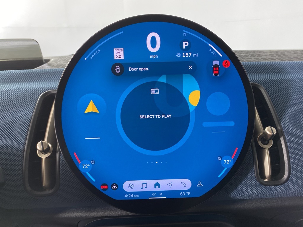 Vehicle image 18 of 29