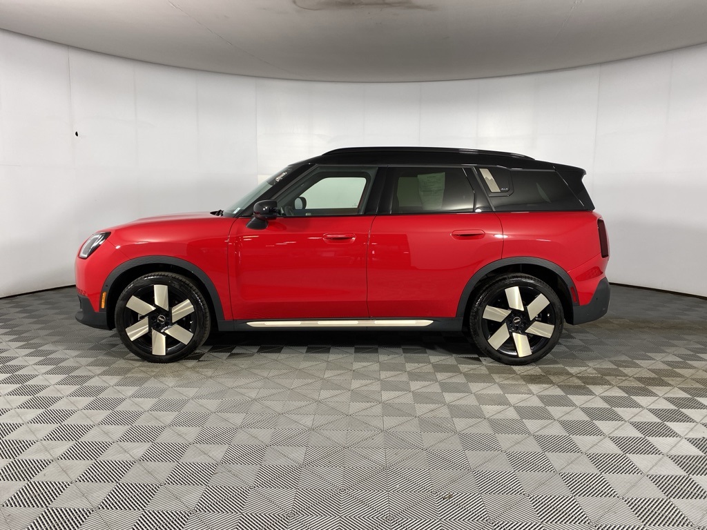 Vehicle image 8 of 29