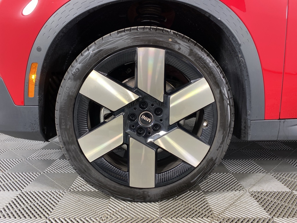 Vehicle image 10 of 29