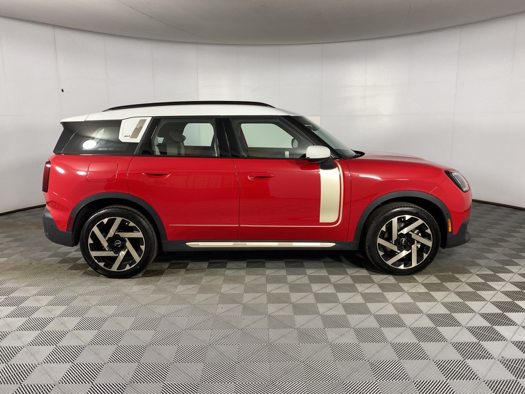 Vehicle image 4 of 27