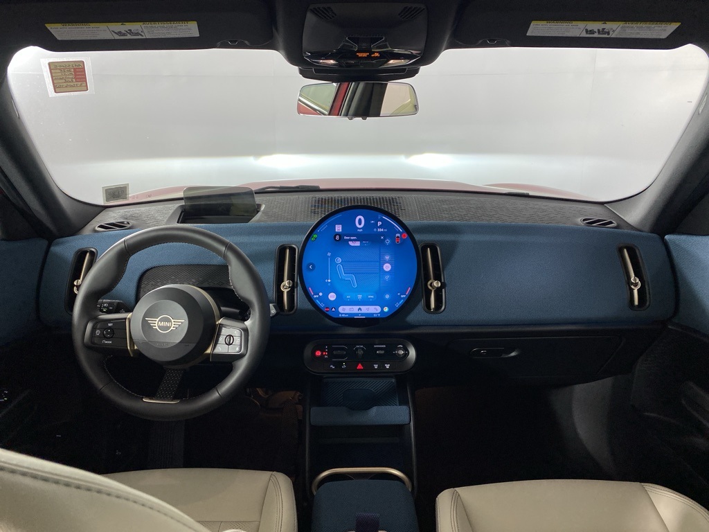 Vehicle image 16 of 27