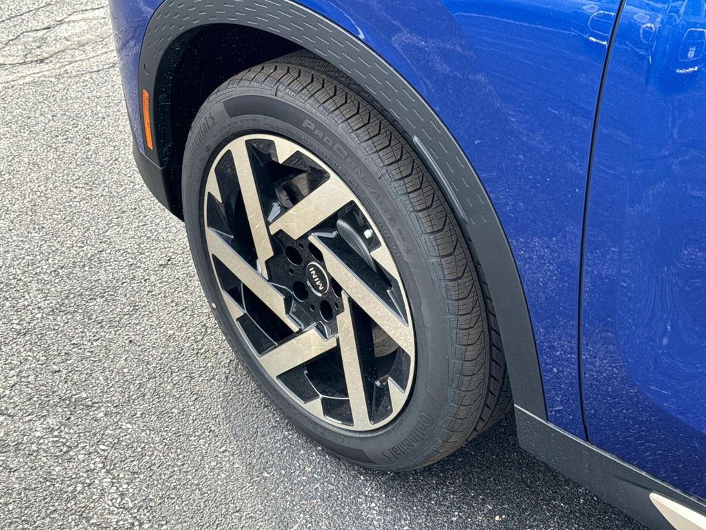 Vehicle image 29 of 30